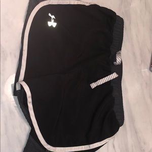 UNDER ARMOUR black shorts